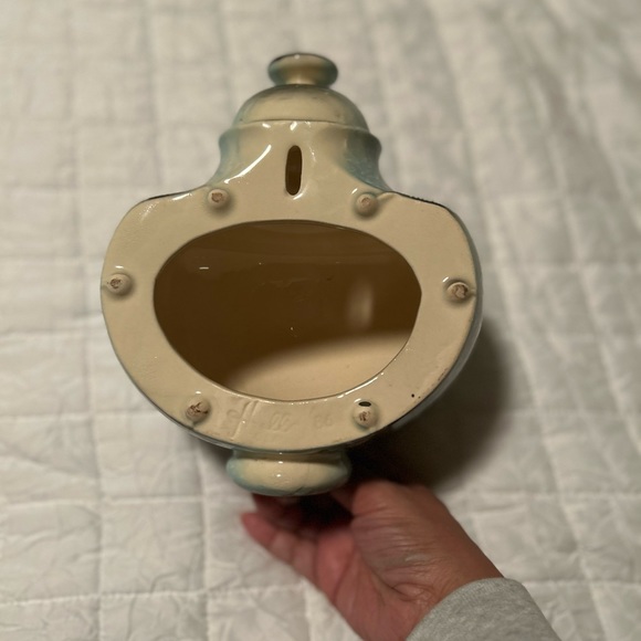 Ceramic deco maybe used as a planter for indoor hanging - Picture 3 of 4